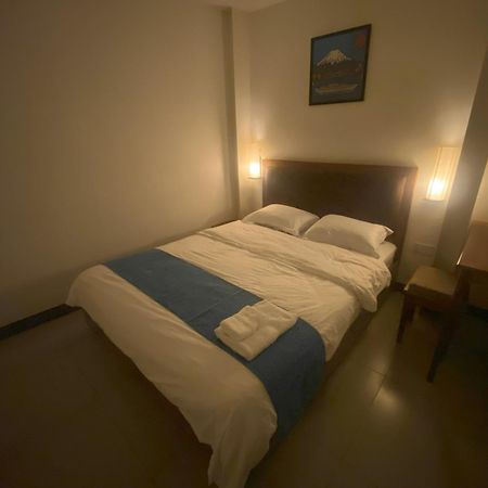 Hostel Fuji Пном Пен Екстериор снимка