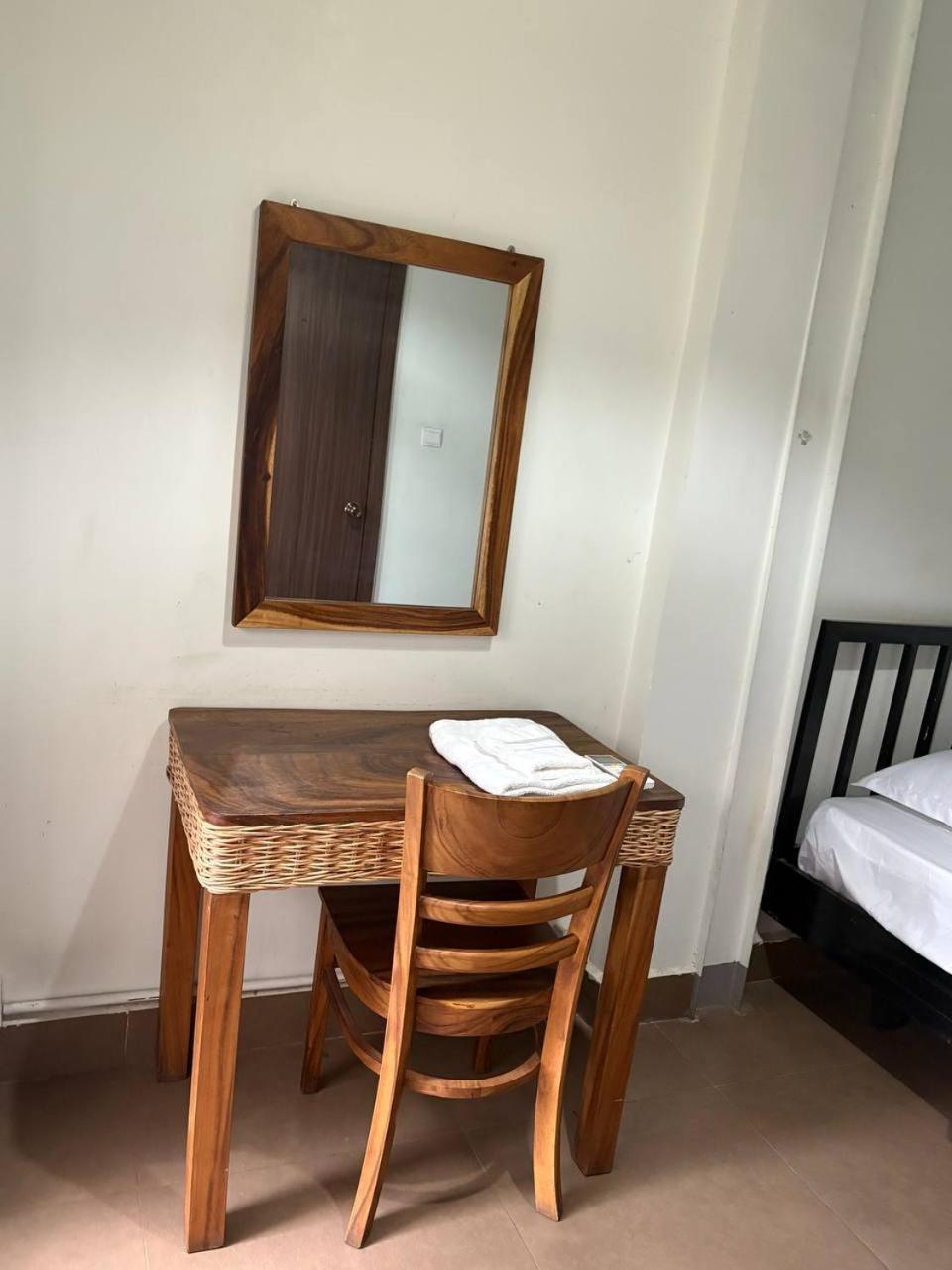 Hostel Fuji Пном Пен Екстериор снимка
